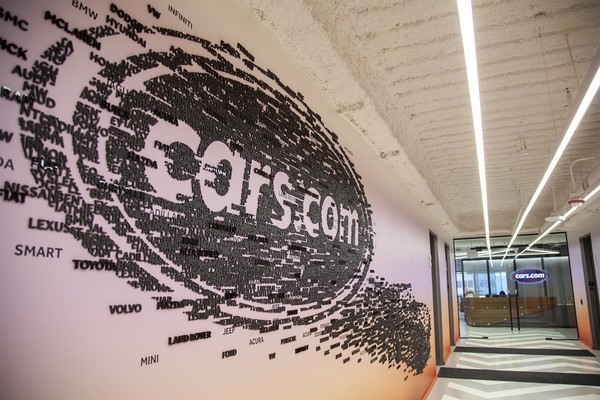 Impel’s 360º WalkArounds Drive Customer Engagement and Conversion on Cars.com